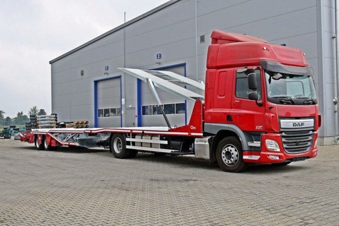 AUTOTRANSPORTERZUG  für 6 PKW Typ DS12 6Z , auf Basis LKW ab 12t  Doppelstockaufbau und Zentralachsanhänger