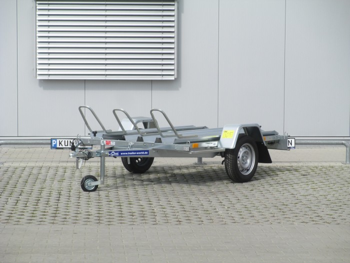 <strong>MOTO III</strong> MOTORRADANHÄNGER FÜR 3 MOTORRÄDER 